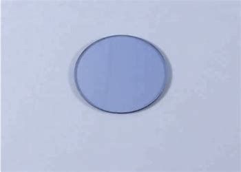 ऑप्टिकल ब्लू नीलम ग्लास ब्लू नीलम खिड़कियों के लिए Al2o3 सिंथेटिक रूबी रंग का टाइटेनियम डोप्ड नीलम