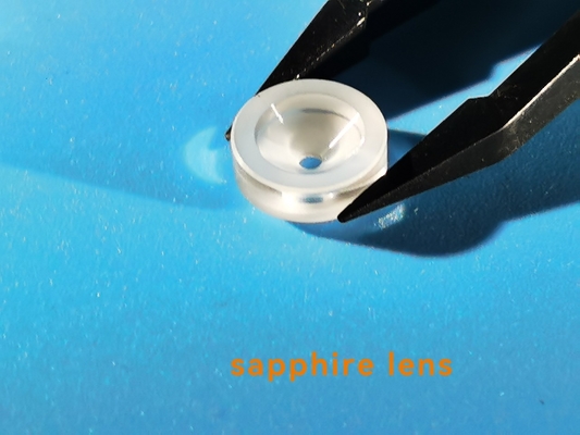 पंखे के आकार का पॉलिश / बिना पॉलिश वाला नीलम लेंस चश्मा Al2O3 सिंगल क्रिस्टल