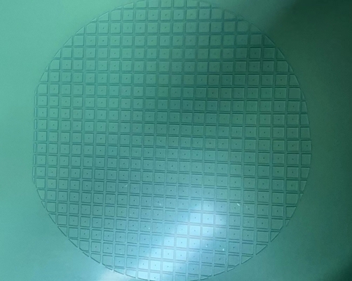 क्वार्ट्ज / बोरोसिलिकेट यूवी ग्लास प्लेट पंचिंग होल 4.4 X 4.4 X 0.5mmt
