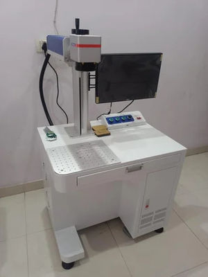 355nm यूवी लेजर मार्किंग मशीन 3W/5W/10W वैकल्पिक शक्ति ±0.01mm सटीकता