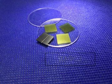 अनुकूलित आकार सिलिकॉन कार्बाइड वेफर 10x10x0.5mm 4H-N SiC क्रिस्टल चिप्स