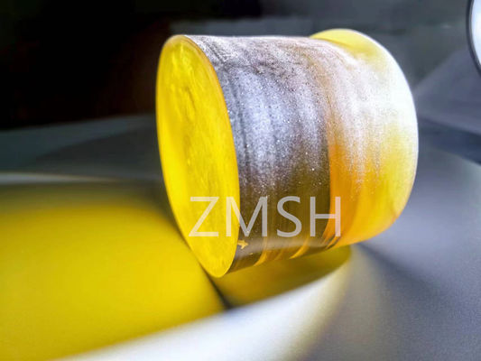 अच्छा मूल्य सोने का कृत्रिम नीलम कच्चे रत्न 9 के मोहस कठोरता पैमाने के गहने के लिए क्रिस्टल ऑनलाइन