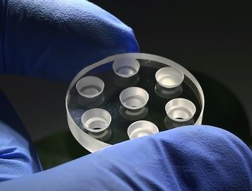 अच्छा मूल्य दौर नीलम ग्लास लेंस विधानसभा हिस्सा सिंक होल हाई थर्मल चालकता के साथ ऑनलाइन