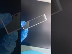 नीलम ऑप्टिकल लेंस